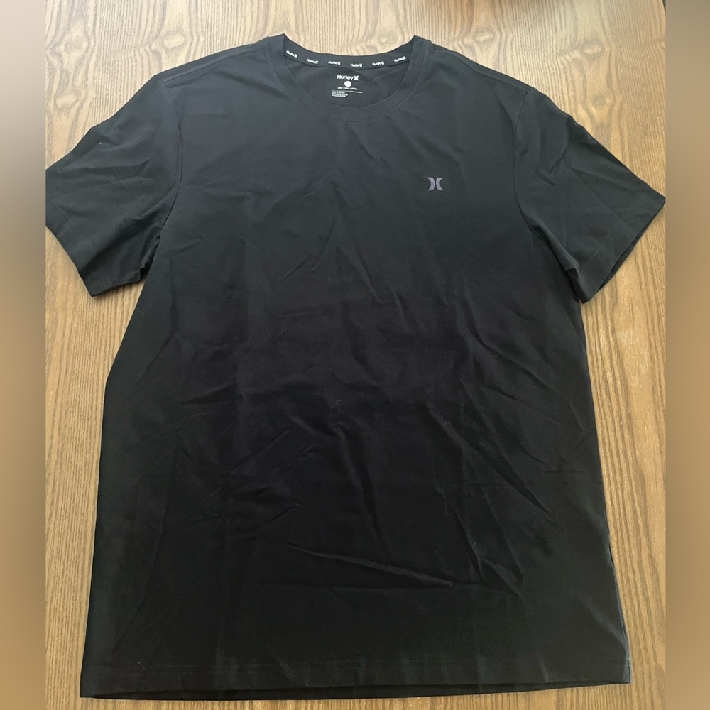 Hurley Men's Black Short Sleeve crewneck tee New